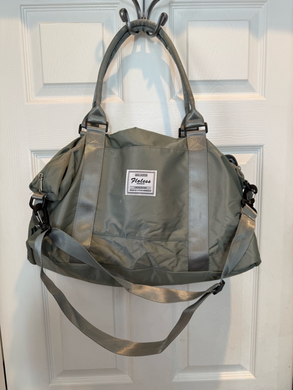 Floless Carryall Duffle Bag for Gym/Travel